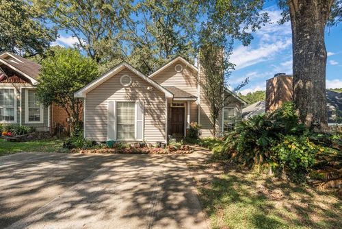 5612 Bentley Ln, Mobile, AL, 36609-6433 | Card Image