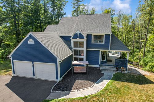 9 Sedgewood Rd, Unionville, CT, 06085-1153 | Card Image