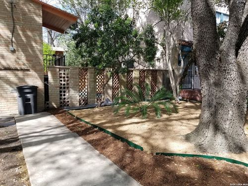 5-133 Parland Pl, San Antonio, TX, 78209-6251 | Card Image