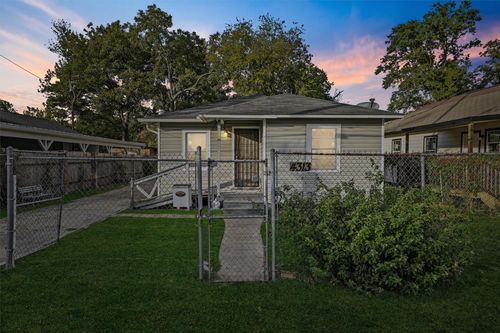 4313 Engleford St, Houston, TX, 77026-4917 | Card Image