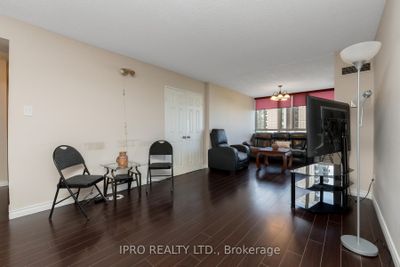 805 - 5 Lisa St, Condo with 3 bedrooms, 2 bathrooms and 1 parking in Brampton ON | Image 2