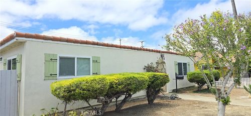 1200 Peach Ave, Lompoc, CA, 93436-7056 | Card Image