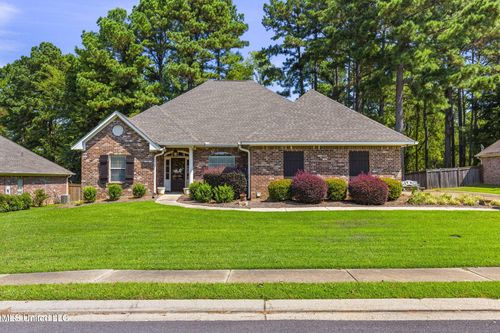 124 Hartfield Dr, Madison, MS, 39110-6544 | Card Image