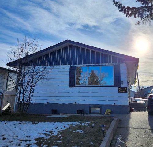 19 Margate Pl Ne, Calgary, AB, T2A3E4 | Card Image
