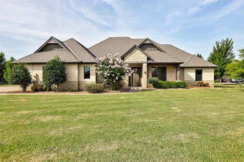 108 Red Oak Rd, Goldsby, OK, 73093-4557 | Card Image