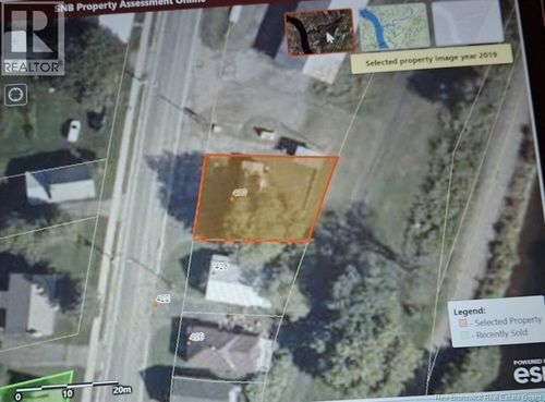 430 Main St, Woodstock, NB, E7M2C1 | Card Image