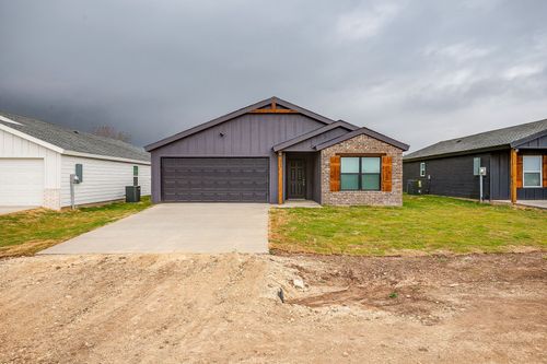 120 Kentucky St, Walnut Springs, TX, 76690-4302 | Card Image