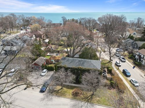 2432 1st St, Burlington, ON, L7R1C6 | Card Image