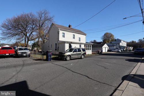 732 Brown St, BRISTOL, PA, 19007-6002 | Card Image