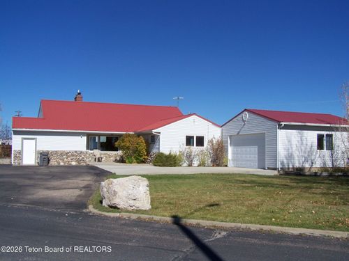 2055 Milleg Ln, Big Piney, WY, 83113-5300 | Card Image