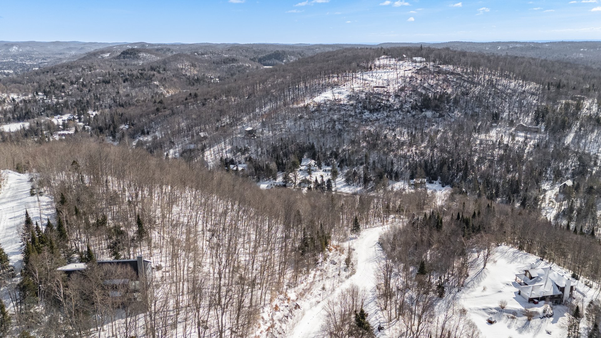 Land in Saint-Sauveur 3