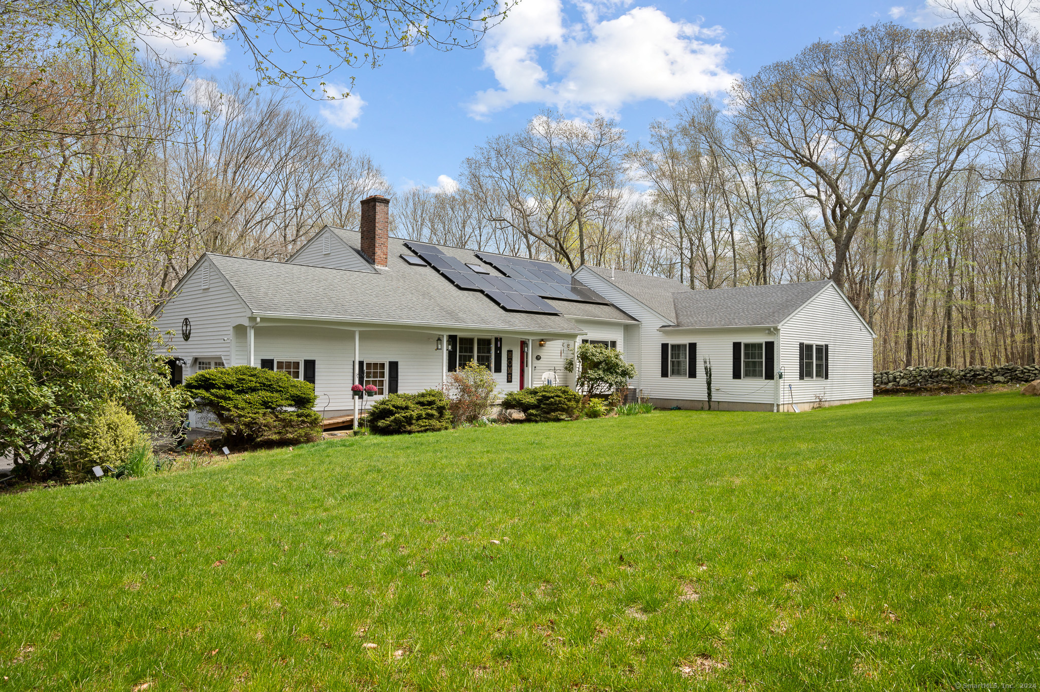 Osprey Dr, Gales Ferry, CT 06335