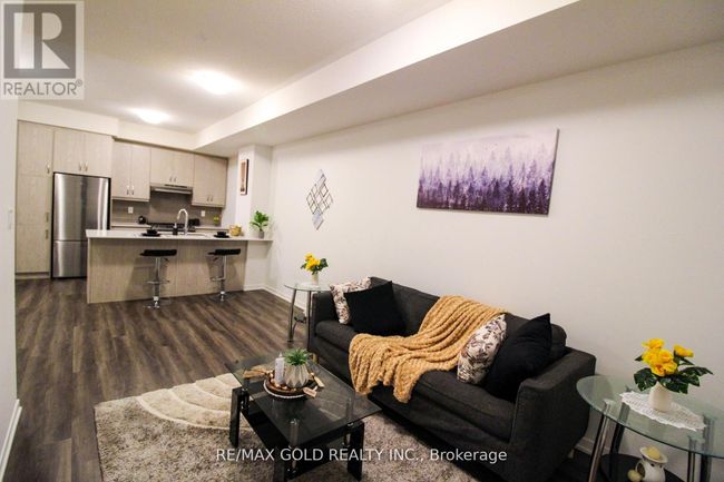 179 - 151 Honeycrisp Crescent, Townhouse with 3 bedrooms, 3 bathrooms and 1 parking in Vaughan (Vaughan Corporate Centre) ON | Image 14