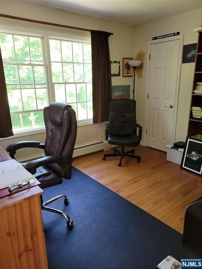 243 Paramus Rd, House other with 5 bedrooms, 3 bathrooms and null parking in Paramus NJ | Image 4