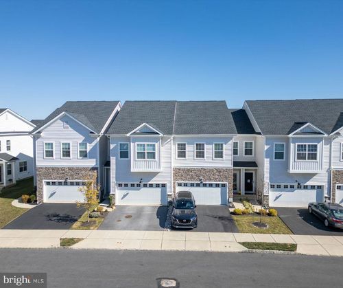 153 Livingston Ln, EXTON, PA, 19341-2807 | Card Image