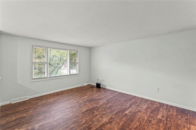 6001 Dashwood Dr, House other with 3 bedrooms, 3 bathrooms and 2 parking in Bethel Park PA | Image 7