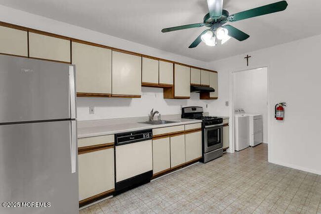 6 Provident Ct, Condo with 2 bedrooms, 3 bathrooms and null parking in Ocean NJ | Image 15
