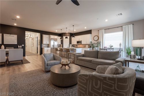 924 Calluna Hills Ln, Las Vegas, NV, 89138-4734 | Card Image