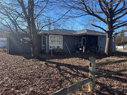 520 W Grant St, Paris, IL, 61944-2649 | Card Image