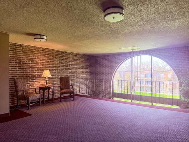 The lobby on the 3rd floor. | Image 22