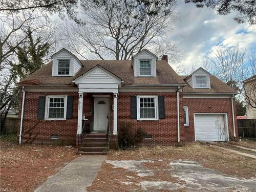 2106 Richmond Ave, Portsmouth, VA, 23704-5549 | Card Image