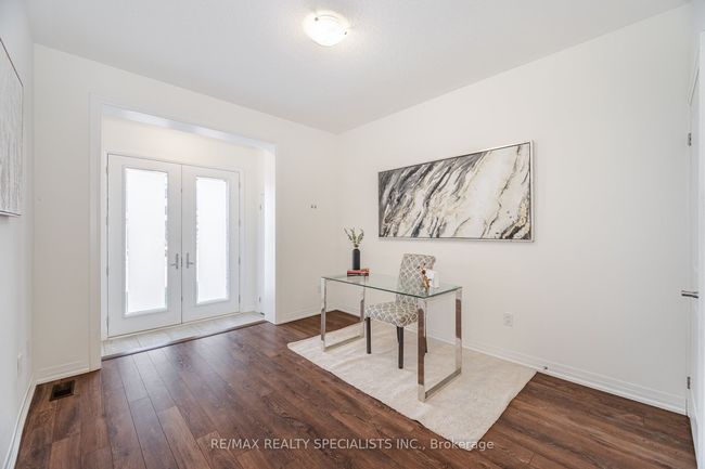 26 Haydrop Rd, House attached with 3 bedrooms, 3 bathrooms and 2 parking in Brampton ON | Image 5