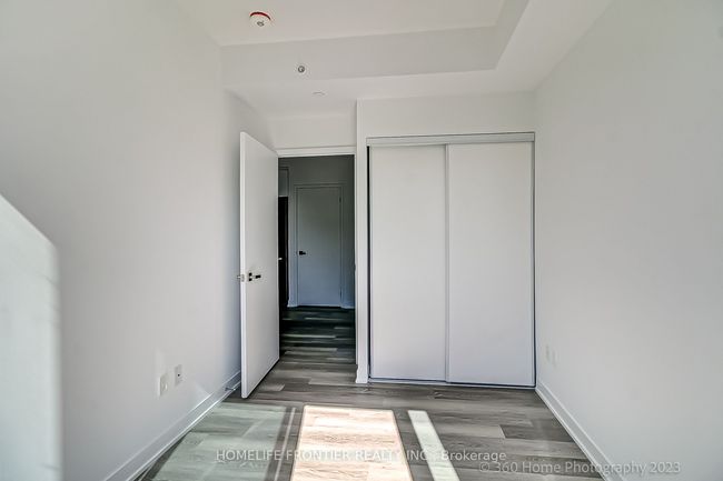 731 - 31 Tippett Rd, Condo with 2 bedrooms, 2 bathrooms and null parking in Toronto ON | Image 18