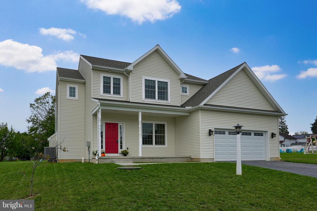 Fairhill Dr, Lancaster, PA 17602