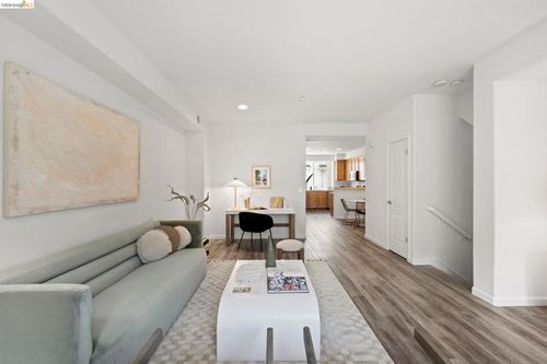 29-1524 Tucker St, Oakland, CA, 94603-3873 | Card Image