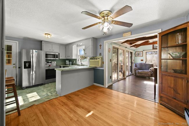 20 Sims Rd, House other with 3 bedrooms, 2 bathrooms and 4 parking in Bristol CT | Image 6