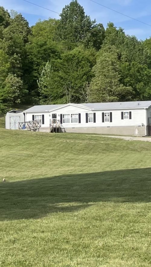 2450 W Leatherwood Rd, Cumberland Furnace, TN, 37051-5231 | Card Image