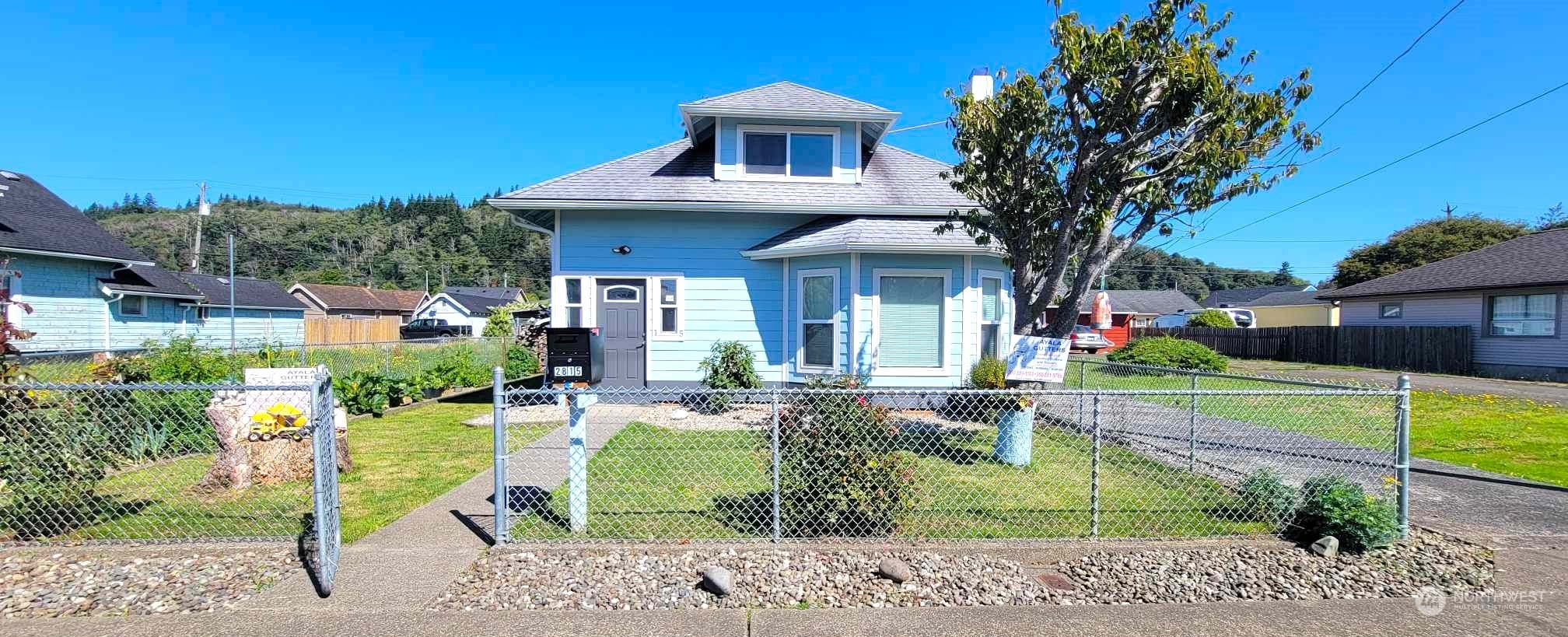 Aberdeen Ave, Hoquiam, WA 98550