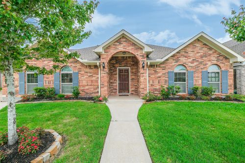 6811 Gonzales Pt, Manvel, TX, 77578-1557 | Card Image