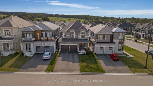 4 Periwinkle Rd, Minesing, ON, L9X2E2 | Card Image