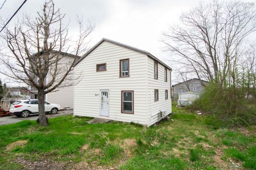 {{alt}} | Card Image