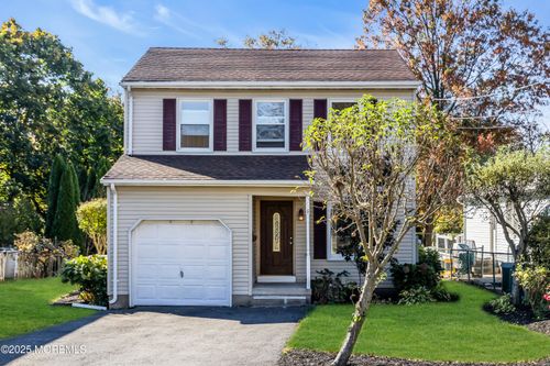 82 Stokes St, Freehold, NJ, 07728-1630 | Card Image