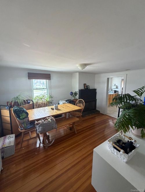 3158 Lincoln Ave, Oceanside, NY, 11572-3932 | Card Image