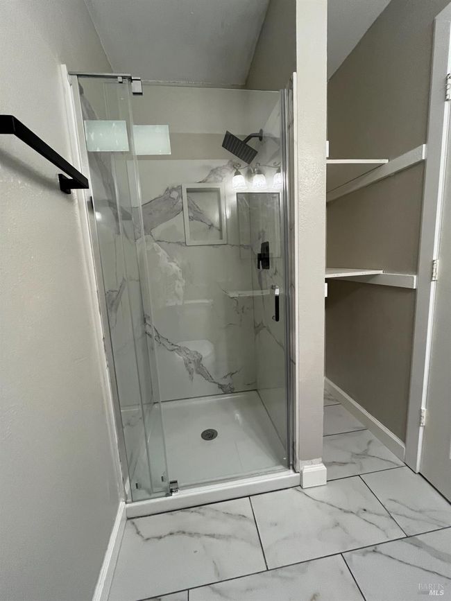 APT-19 - 2525 Walters Way, Condo with 2 bedrooms, 2 bathrooms and 1 parking in Concord CA | Image 20