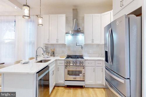 2806 Franklin St Ne, WASHINGTON, DC, 20018-1435 | Card Image