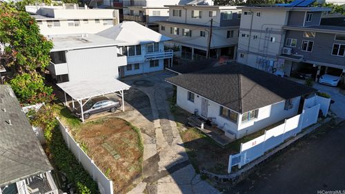 a-1044 Green St, Honolulu, HI, 96822-3617 | Card Image