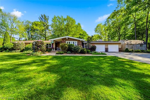 1425 Lake Rd, Conneaut, OH, 44030-1017 | Card Image