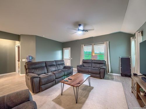 6231 Belinda Way, San Antonio, TX, 78222-2907 | Card Image