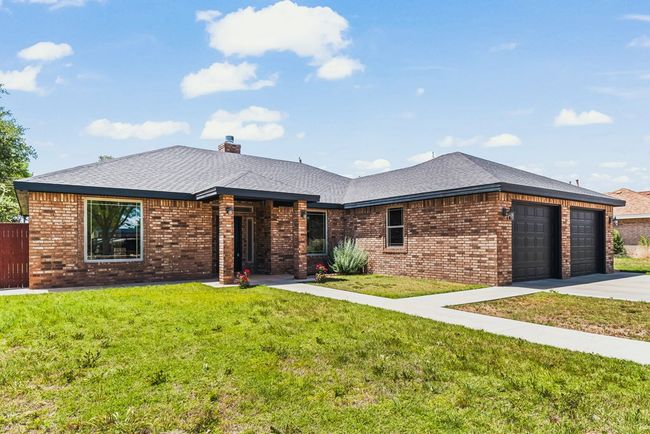 806 Sw 7 Th St, House other with 3 bedrooms, 2 bathrooms and 2 parking in Seminole TX | Image 26
