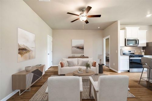 724 Luna Way, Tuttle, OK, 73089 | Card Image