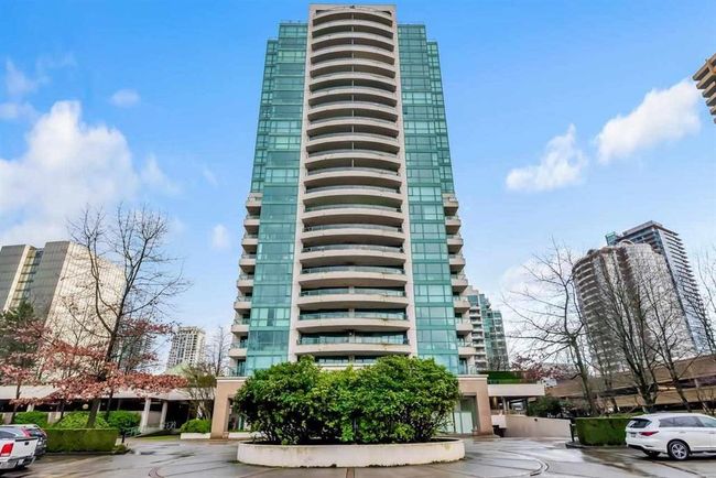 203 - 5899 Wilson Avenue, Condo with 1 bedrooms, 1 bathrooms and 1 parking in Burnaby BC | Image 1