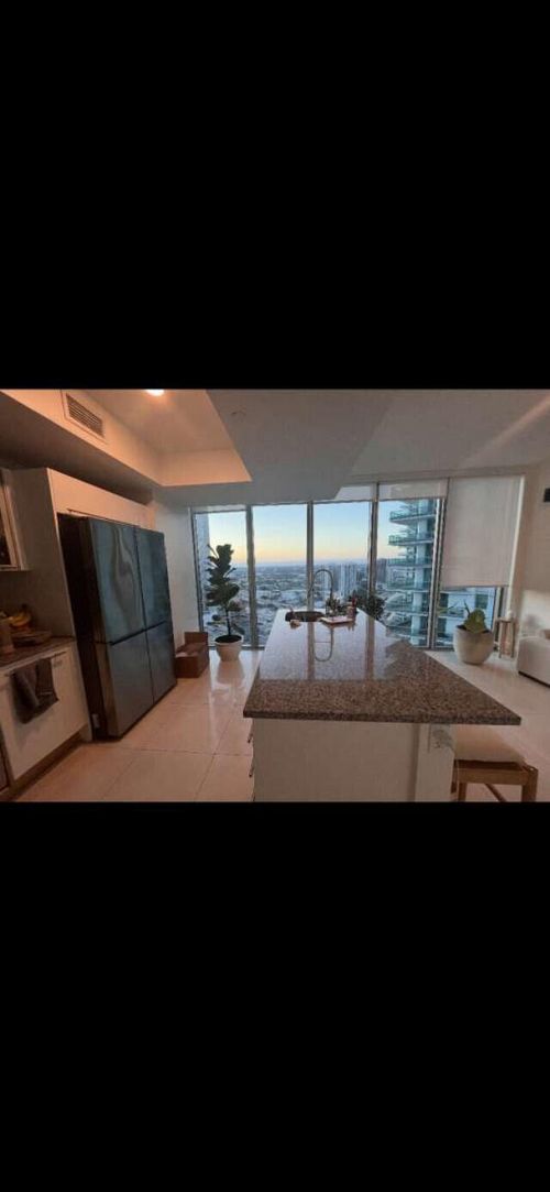 3712-888 Biscayne Blvd, MIAMI, FL, 33132-1550 | Card Image