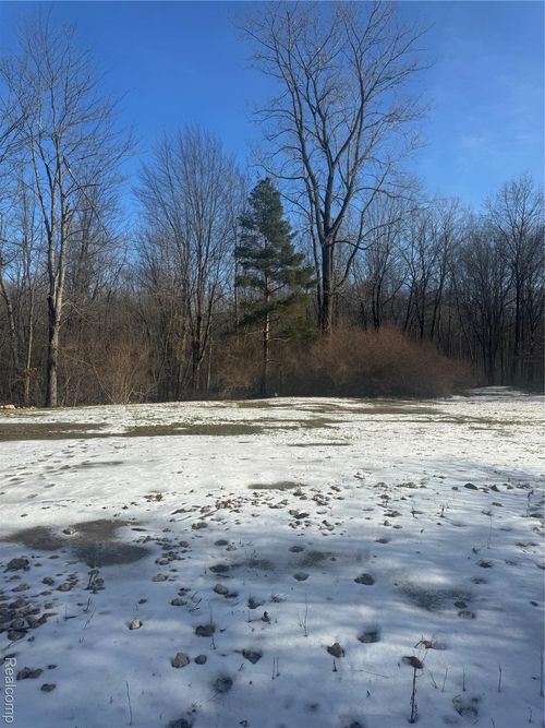 14329 Linder Dr, Holly, MI, 48442-8802 | Card Image