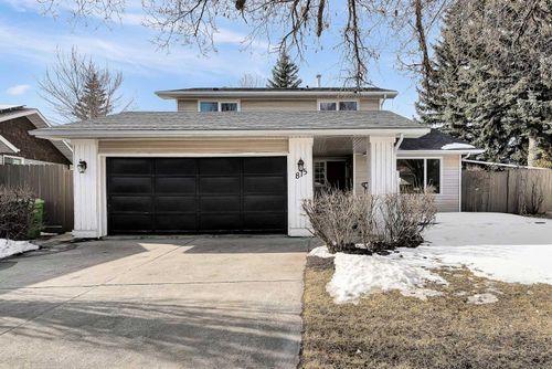 815 Woodpark Way Sw, Calgary, AB, T2W2T9 | Card Image