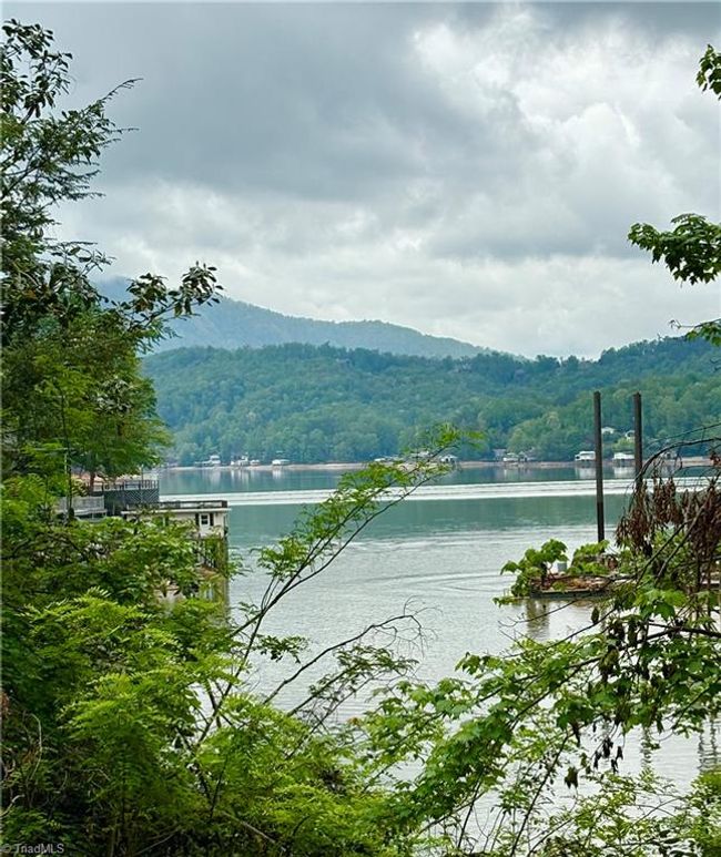 121 Anglers Way, House other with 3 bedrooms, 3 bathrooms and null parking in Lake Lure NC | Image 32