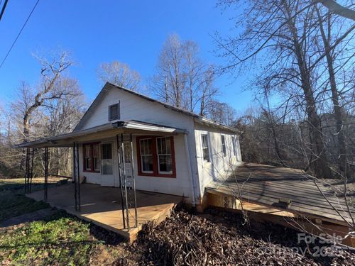 3133 Ed Bowman St, Morganton, NC, 28655-7227 | Card Image